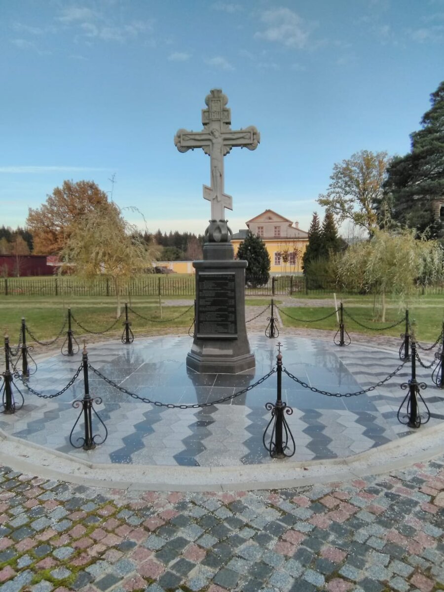 Памятный крест монастырь Зосимова пустынь 