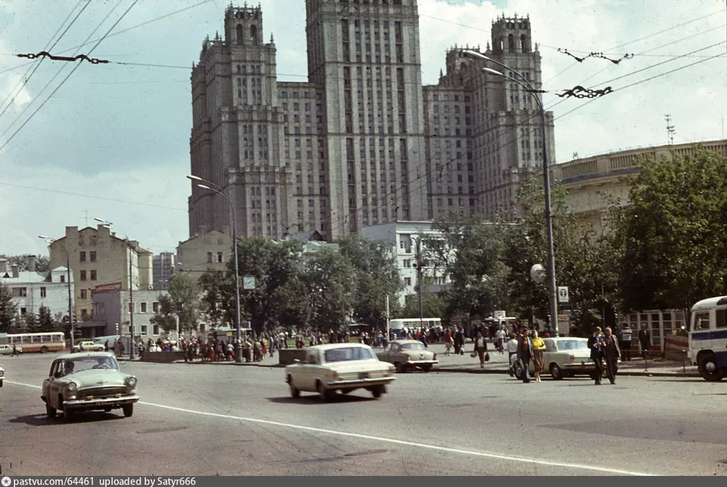 Красная пресня, высотка, 1975 - 1985 г. Из архива Алексея Аксенова.
