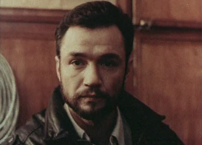 Сменил фамилию, а после нападения перестал сниматься: актер Евгений ...