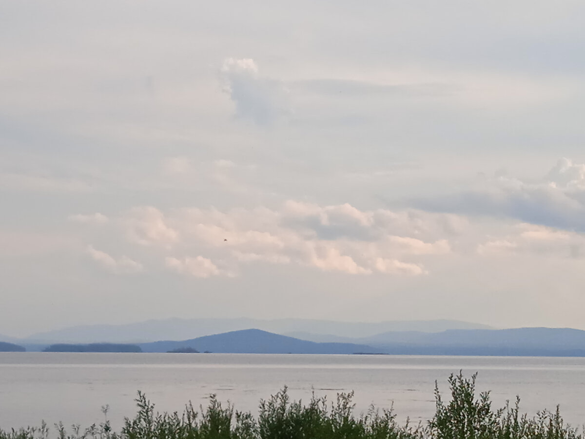 Взору предстал красивейший пейзаж...