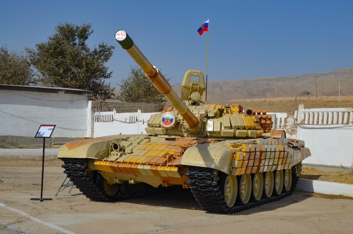 Т-72Б1 российской военной военной базы в Таджикистане