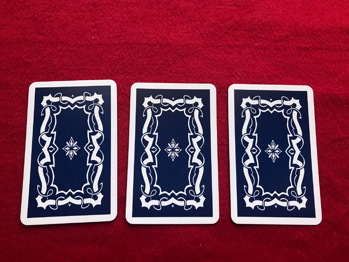 Если выбор сделан переходите к расшифровке расклада. 