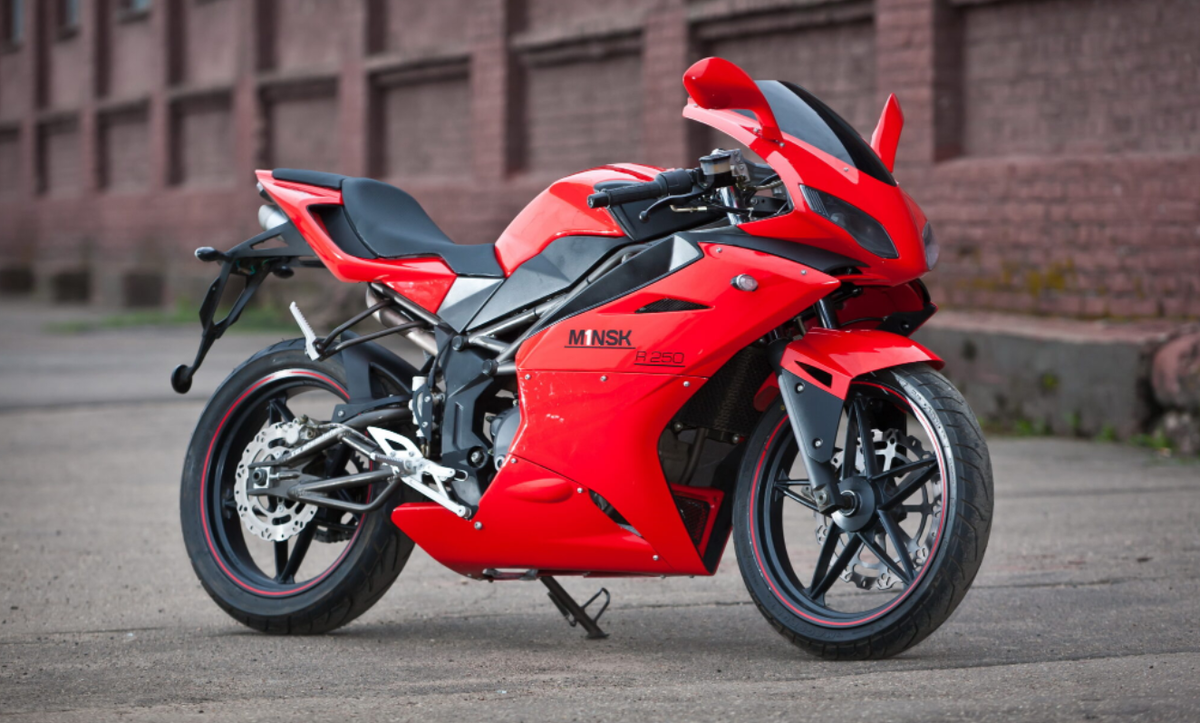Китайский спортбайк. Мотоцикл Minsk r250. Megelli r250. Minsk Megelli r250. Спортбайк Минск r250.