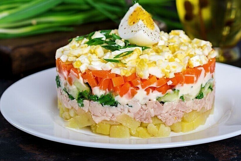 Салат из печени трески