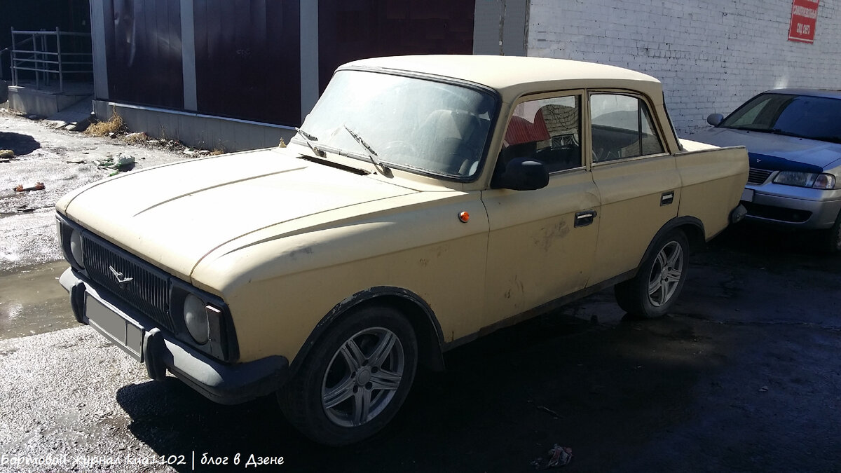 Это уже поздняя версия Москвича 412, выпускалась после 1982 года. Автор фотографии kua1102