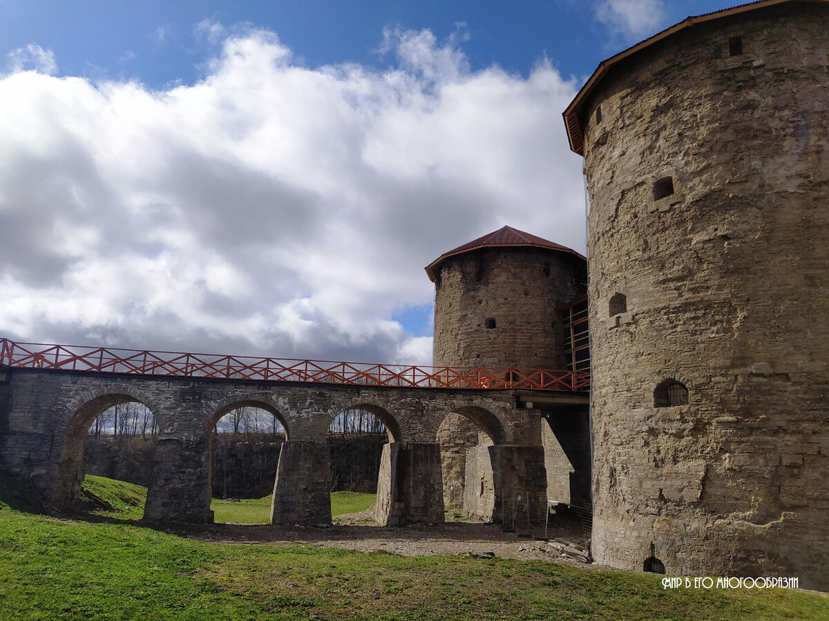 Крепости ленинградской области фото