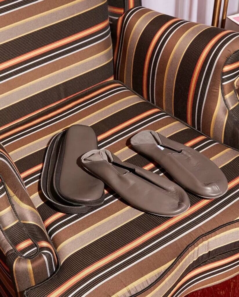 Кожаные тапочки в чехле, 16 100 рублей mogilnikova  📷
