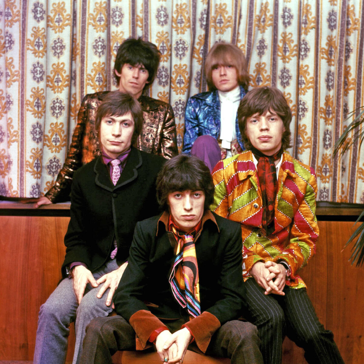 фото: https://www.thetimes.co.uk/article/how-decca-made-the-rolling-stones-lost-the-beatles-and-won-the-war-w0xvz5dld