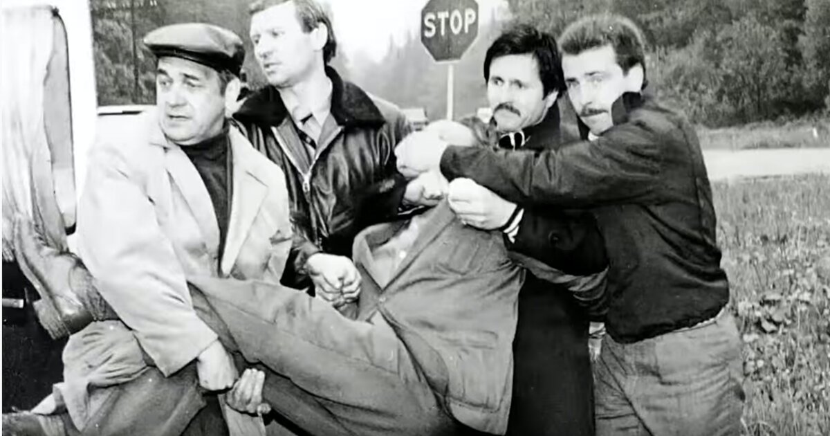 «Съём» агента ЦРУ Адольфа Толкачёва. Владимир Зайцев — второй слева