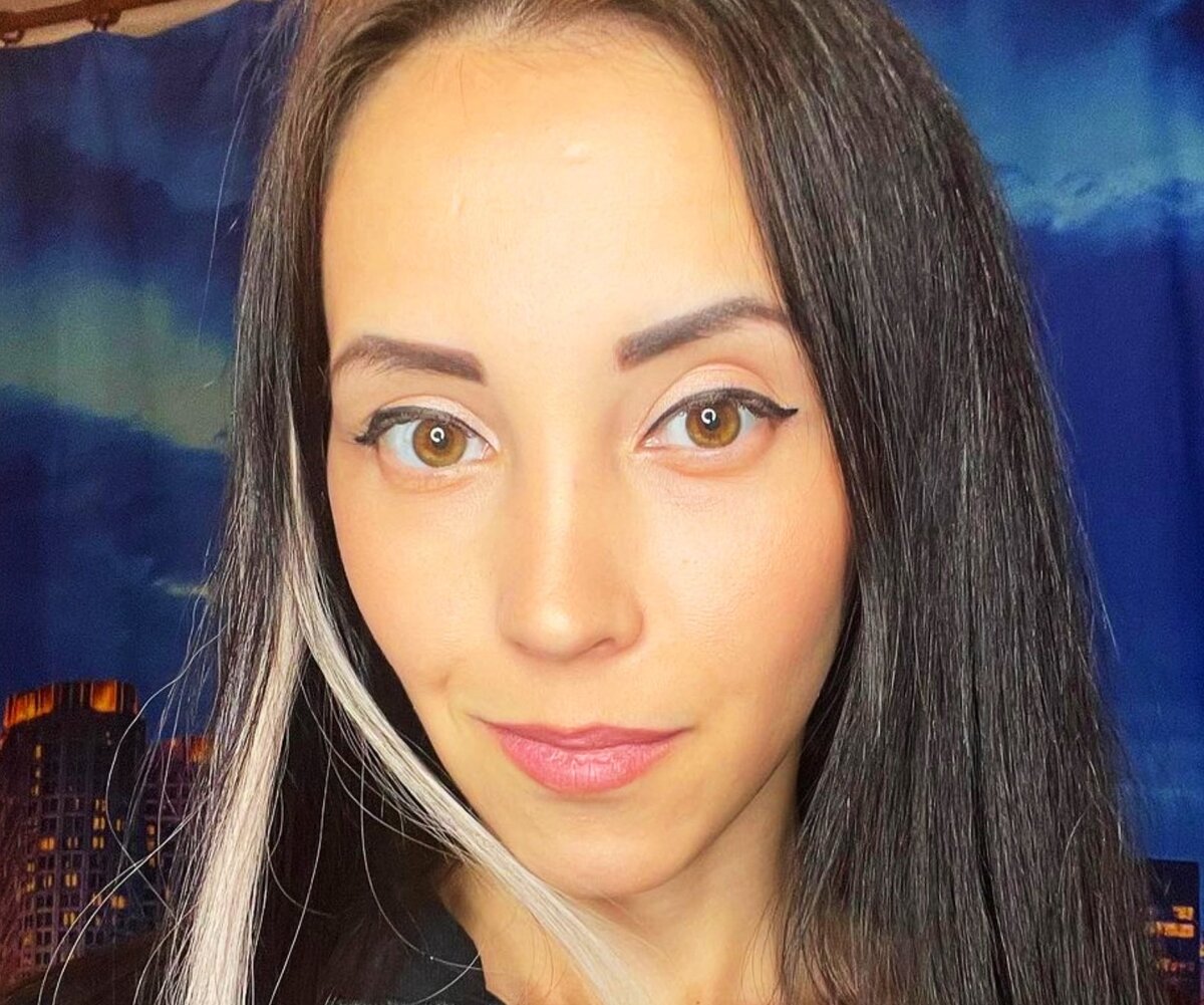     «Я пошла рожать с весом 42,5 кг»: телезвезда Мария Хамматова стала многодетной мамой