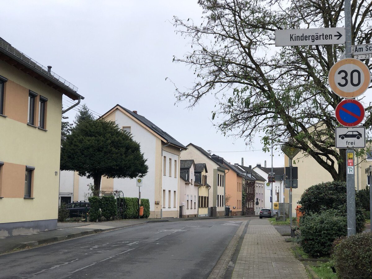 На фото - город Бендорф