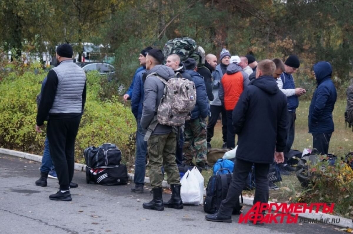    Мобилизованные из Прикамья просят о помощи из-за нехватки лопат и топоров