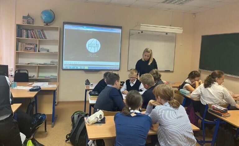    В Оренбуржье в рамках проекта «Билет в будущее» проводят профориентационные уроки Кристина Просвиркина