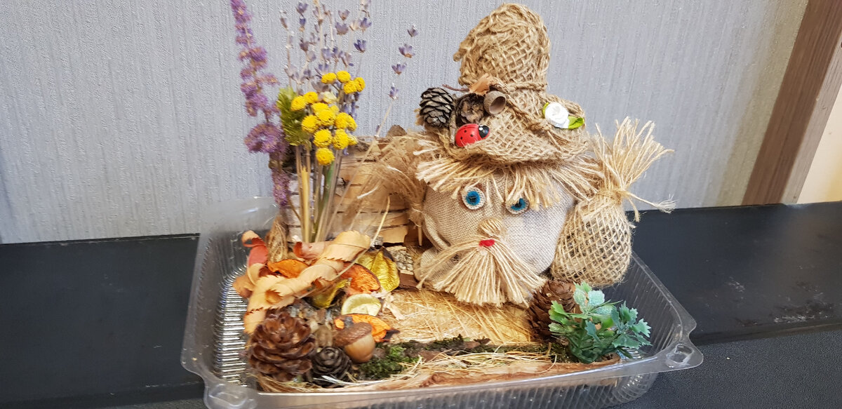 2. Алиса Агеева. Москва. Декоративно-прикладное искусство. Дошкольная группа. Руководитель Олеся Щанкина. "Осенний домик".