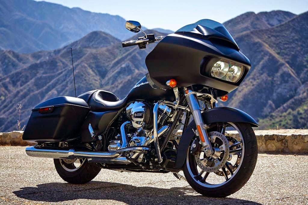 Harley gliding. Harley Davidson Road Glide. Харлей Road Glide. Harley Road Glide. Harley Davidson Touring Road Glide Custom.