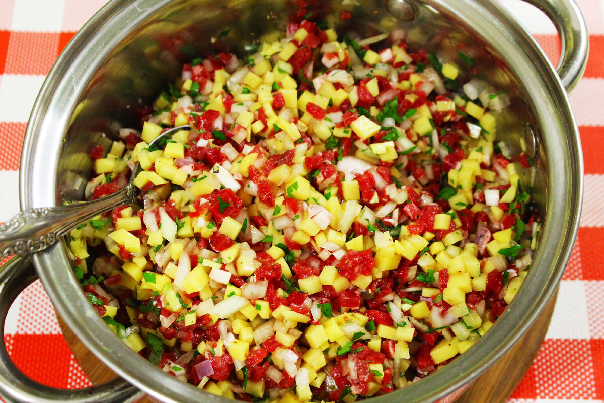 Неплохо было бы в начинку добавить еще немного сливочного масла. Но я про это благополучно забыл.