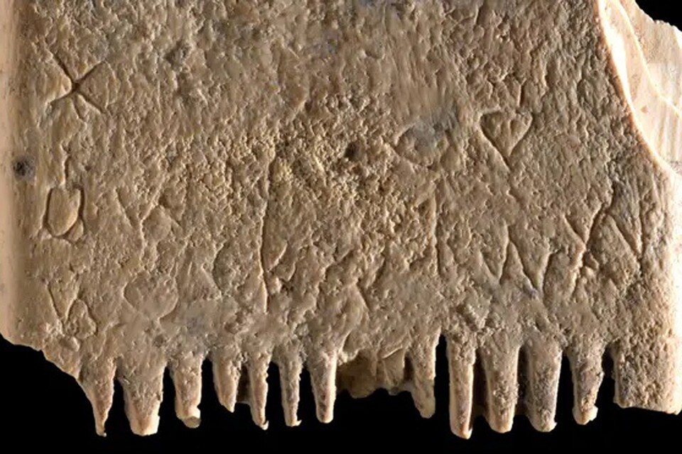     Древнеханаанейское письмо до сих пор вызывает много споров среди ученых