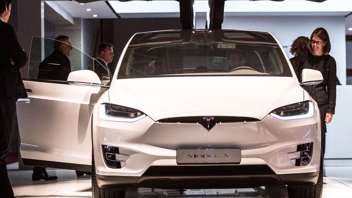    Презентация новой модели TESLA "Model X"© РИА Новости / Ирина Калашникова