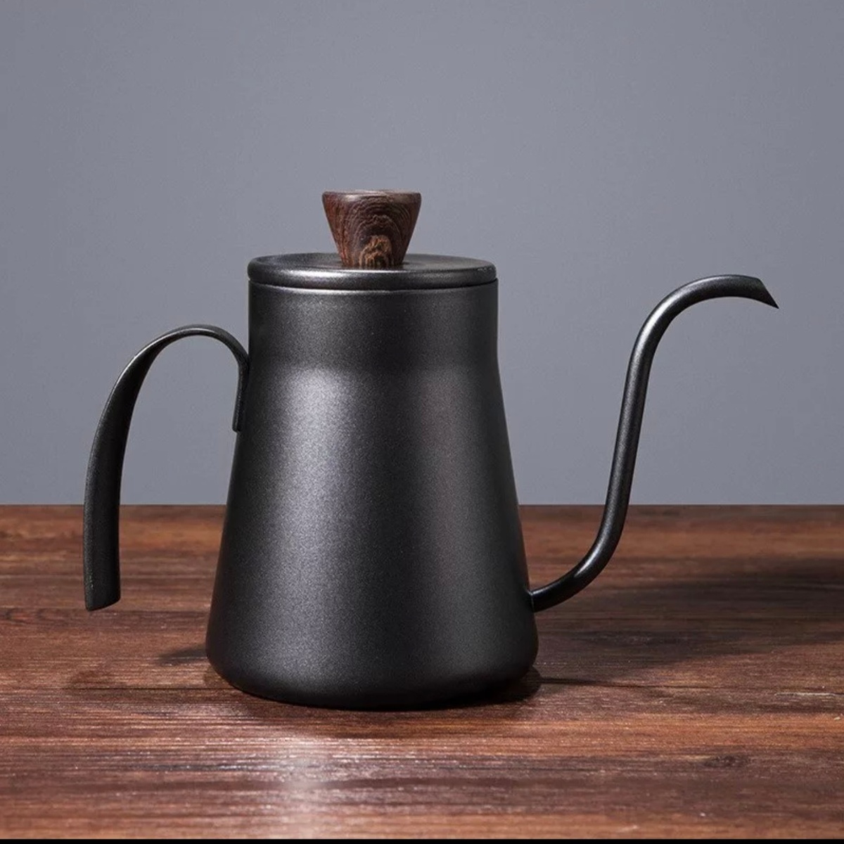 Чайник. Не ты. На фото.