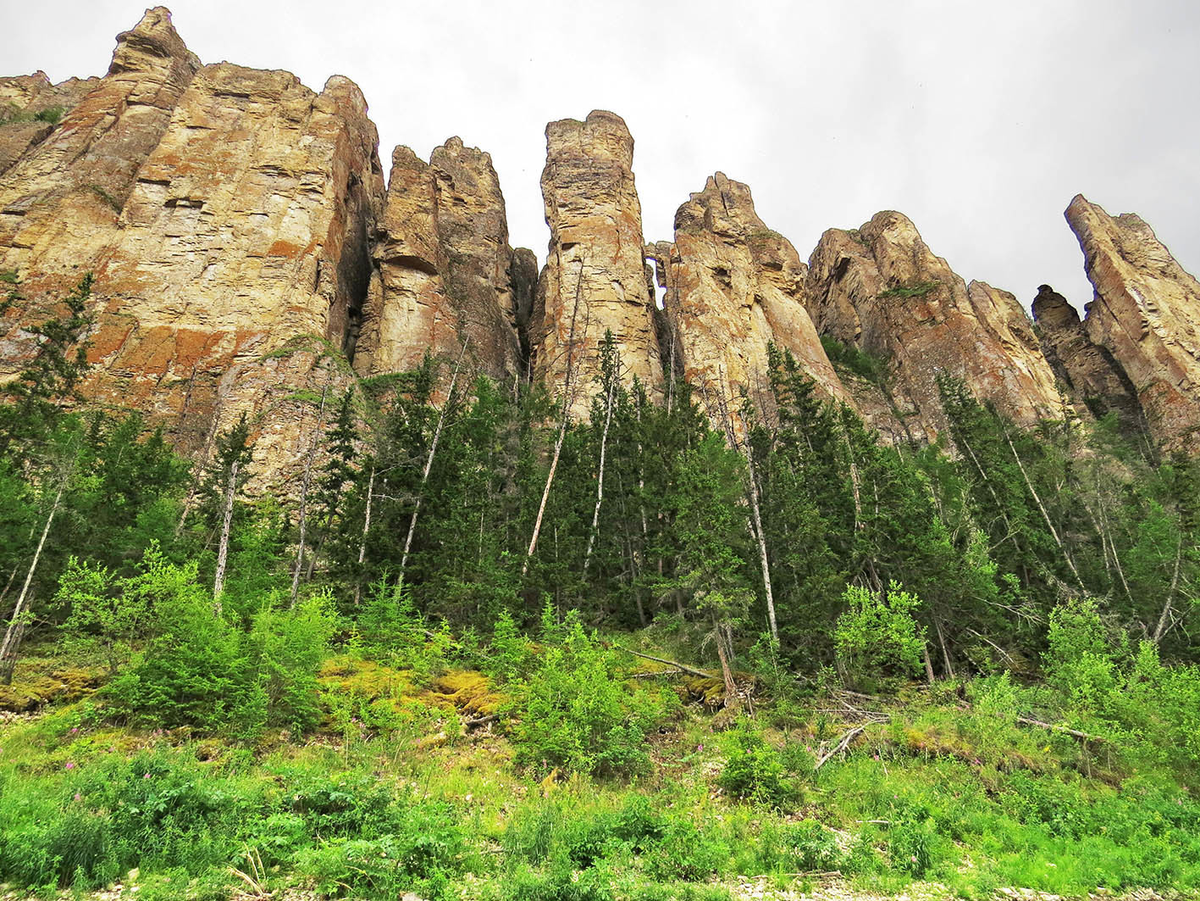 памятник реке лене в якутии