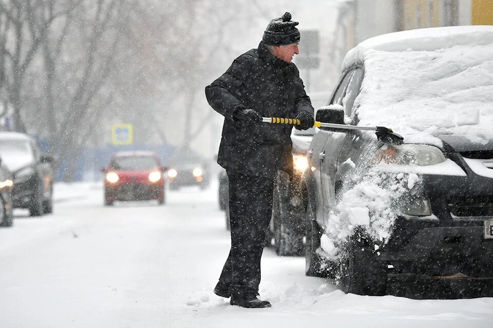     В Москве и Подмосковье вновь ожидается снегопад Виктор ГУСЕЙНОВ