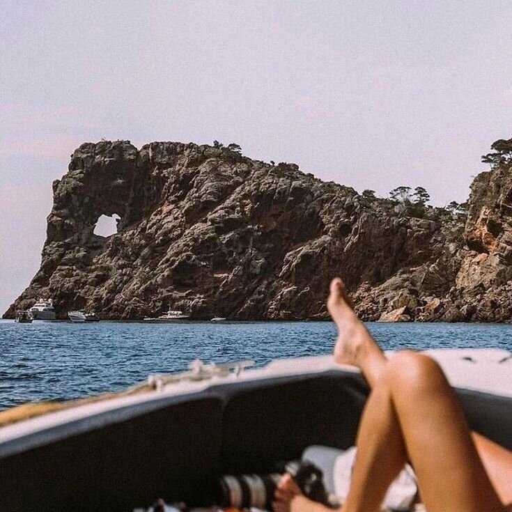    Вечеринка на яхте Соцсети