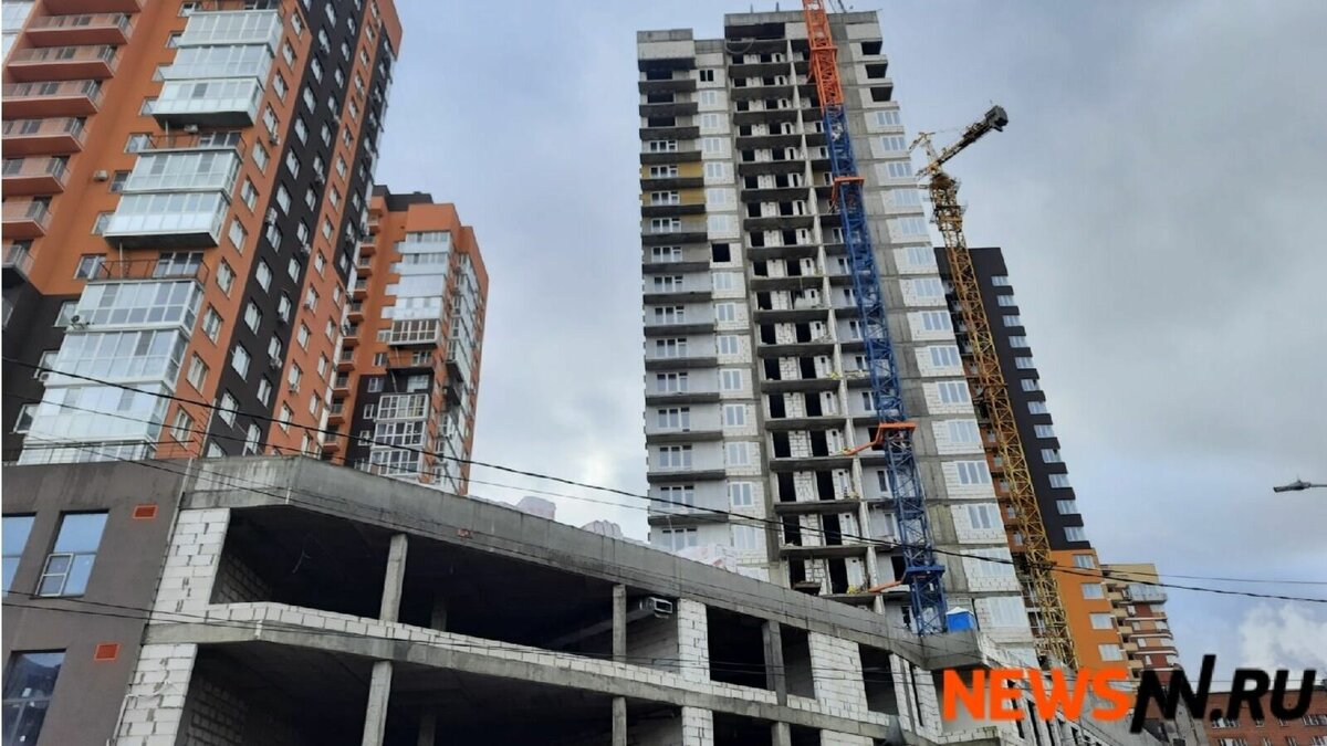     В Нижнем Новгороде завершили строительные работы по возведению ЖК «Город Будущего». Разрешение на ввод объекта в эксплуатацию размещено на официальном сайте регионального минстроя.