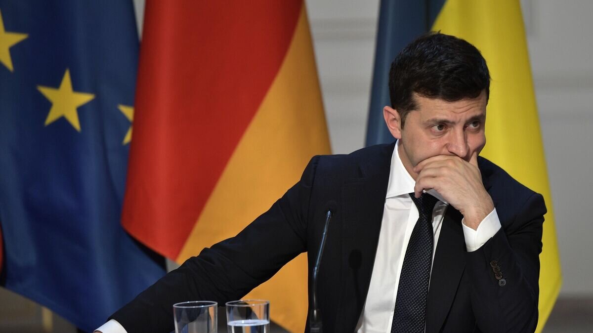    Президент Украины Владимир Зеленский на пресс-конференции по итогам встречи в "Нормандском формате" в Елисейском дворце© РИА Новости / Алексей Никольский
