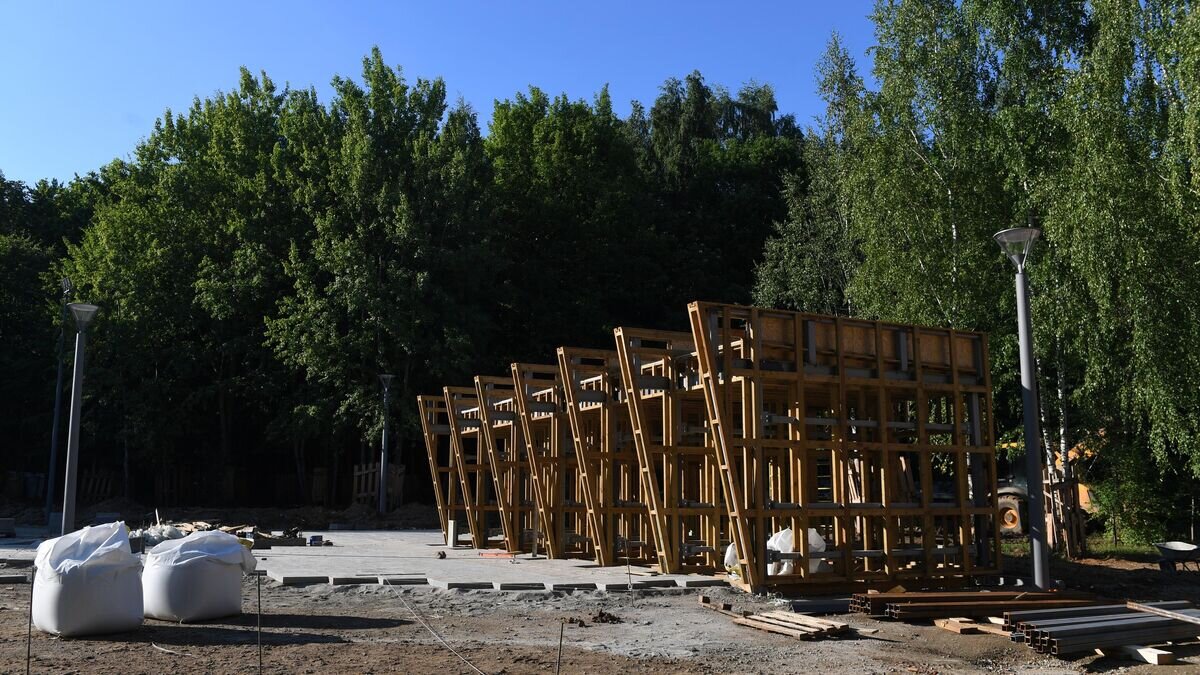    Работы по реабилитации Битцевского леса© РИА Новости / Валерий Мельников