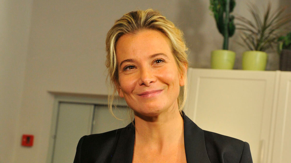    Юлия Высоцкая