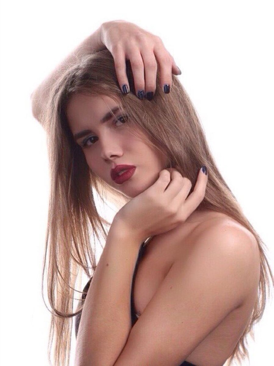     Ангелина пришла в модельный бизнес в 17 лет. Фото: Сергей ЗАВРАЖНЫХ.