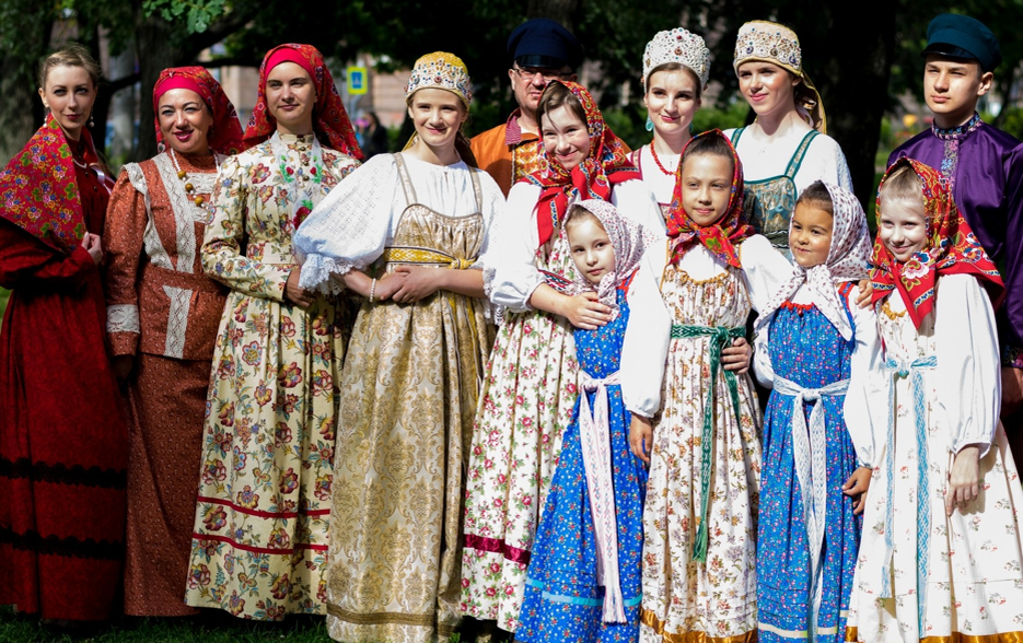 Русская семья. Фото из открытых источников