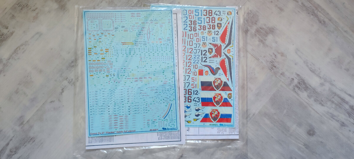 Столкнулся с тем что в наборе декали были очень плохого качества, решил эту проблему покупкой декали от "Бегемота"