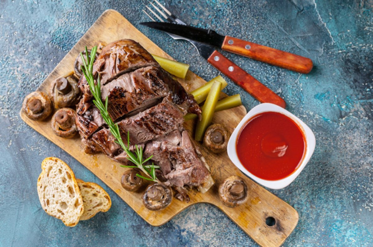    Яйца, кролики и барашки. Пасхальный стол у католиков и армян