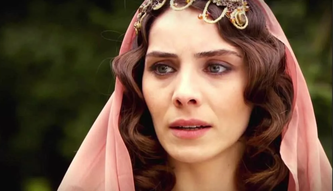 Махидевран спасла. Слуга махидевран. Смерть мустафы махидевран. Махидевран спасла. Махидевран спасла.