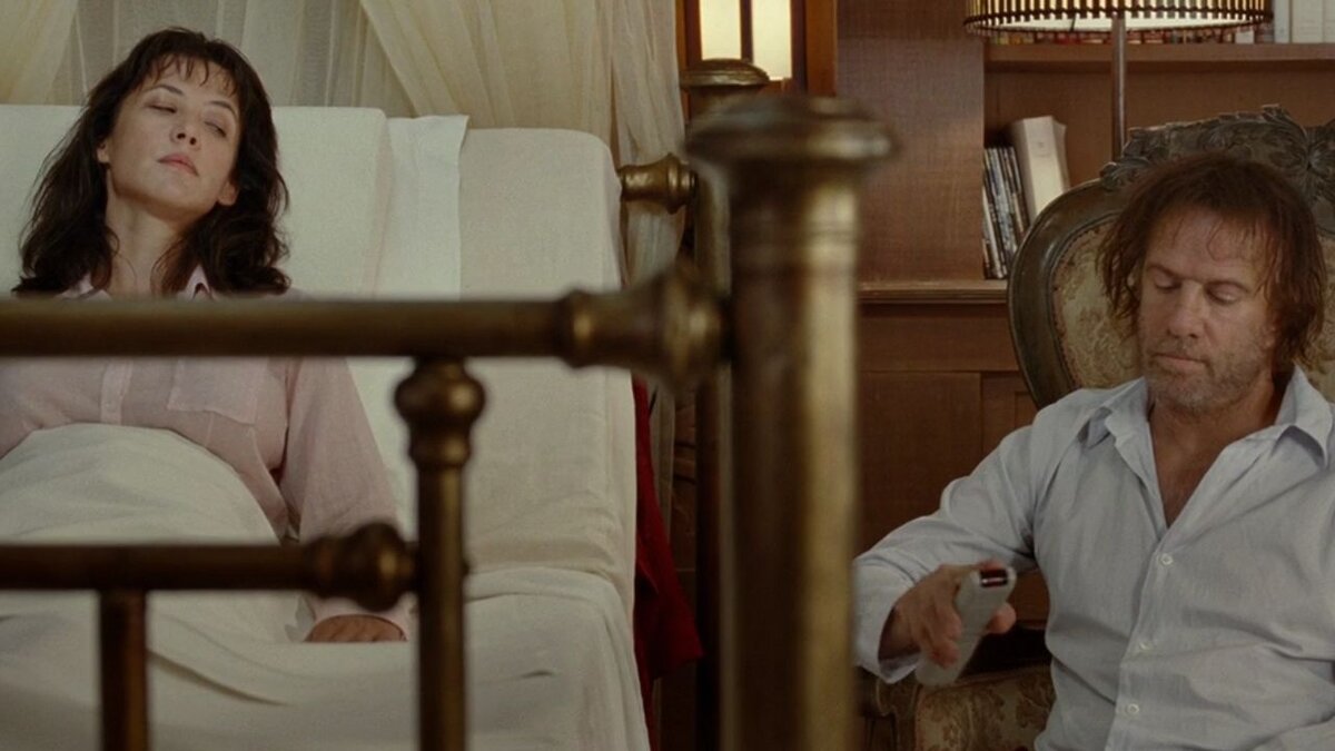 Кадр из фильма "Картахена" (2009).