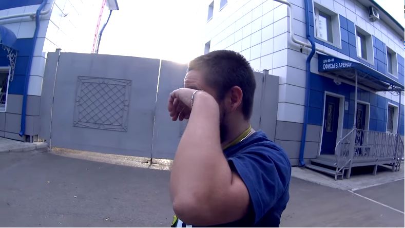 важно помогать друг другу
