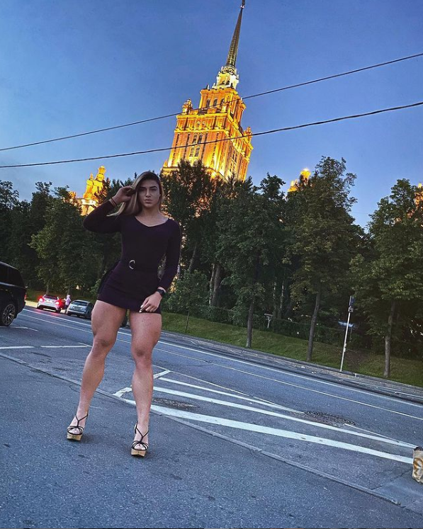 Худенькая девушка набрала 26 кг мышц за три года! История Дарьи Плужниковой