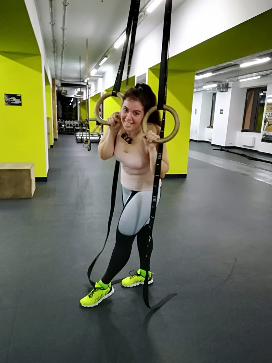 Для меня мотивация - это прекрасная игра, в которой можно все! Разрешено ребячество, позерство, агрессия и нарциссизм)) Лишь бы это привело к красивому стройному телу, и не навредило никому из окружающих =)