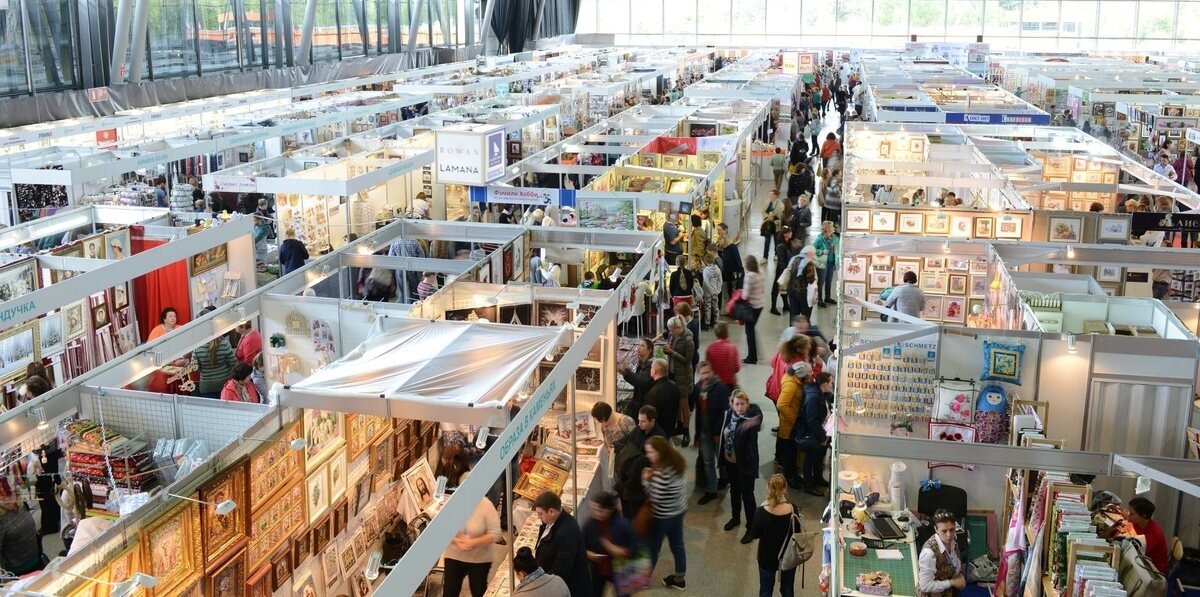 И это только один из двух павильонов! Фото с сайта выставки "Формула рукоделия"