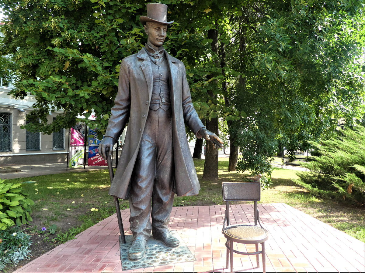 Витебский великан - Федор Махнов: самый высокий человек (рост 285 см). 