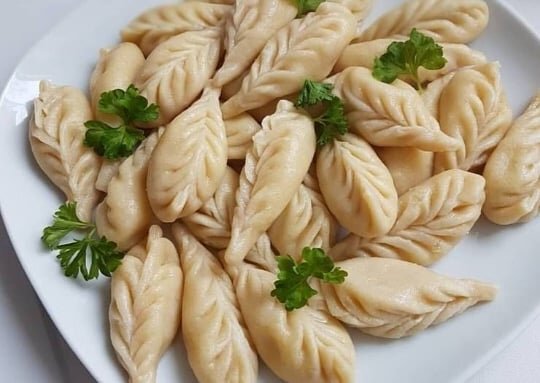 Аппетитные пельмени... простой рецепт приготовления...