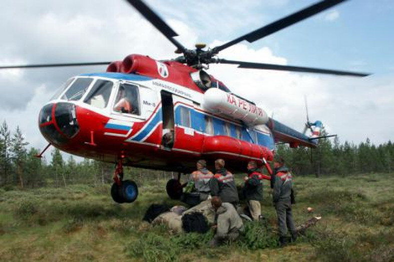 ми 8 карелия. авиационное патрулирование лесов от пожаров. авиалесоохрана вертолет. когсау кировская база авиационной и наземной охраны лесов. Canadair cl-215.