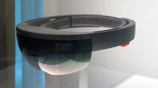 HOLOLENS