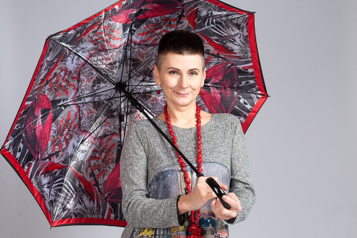 Специально для этой публикации. Фото: Ангела Толстова (Pushba) Наша Наталя в образе Рассказчика.  Стайлинг: Ангела Толстова. Украшения: @pushbashop