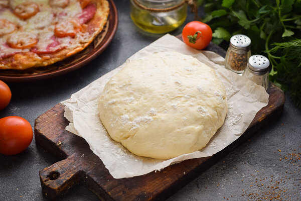Тесто для пиццы без дрожжей, 6 пошаговых рецептов с фото на сайте «Еда»