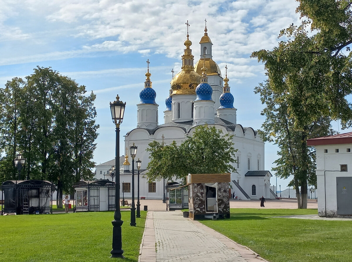 Тобольская жемчужина- белокаменный Кремль. Во всей Сибири он один такой |  Путешествия с Лидией Винокуровой | Дзен