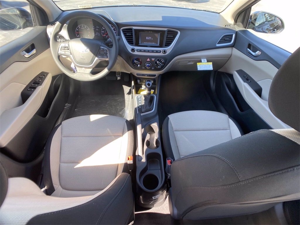 Варианты деталей интерьера Hyundai Accent. Владельцы найдут разницу между "ихними и "нашими"?