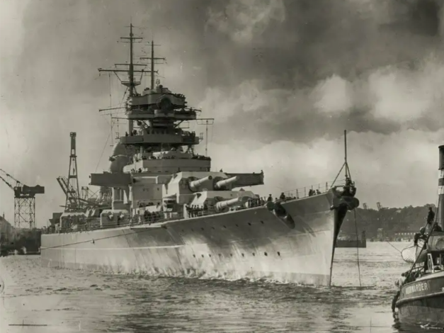 Линкор "Биссмарк" 