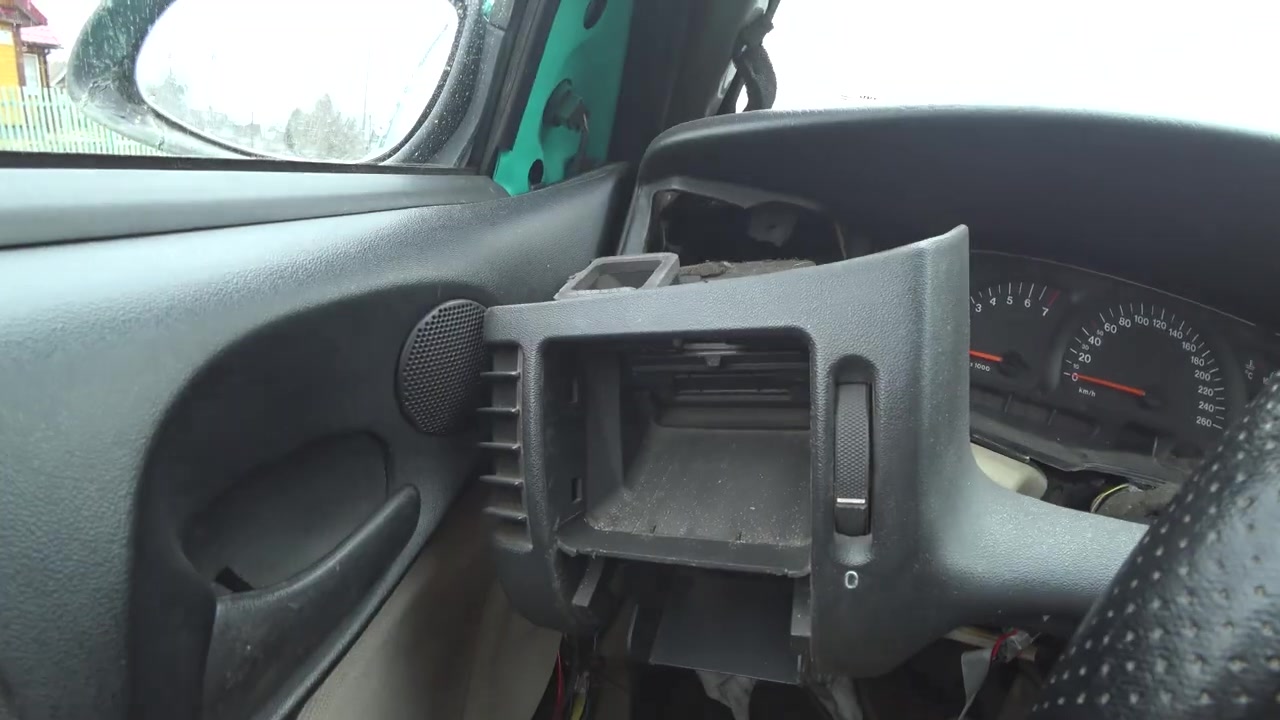 Как снять панель вектра б Замена лампочек на приборной панели Opel Vectra A, 2 л, 1995 года своими рукам